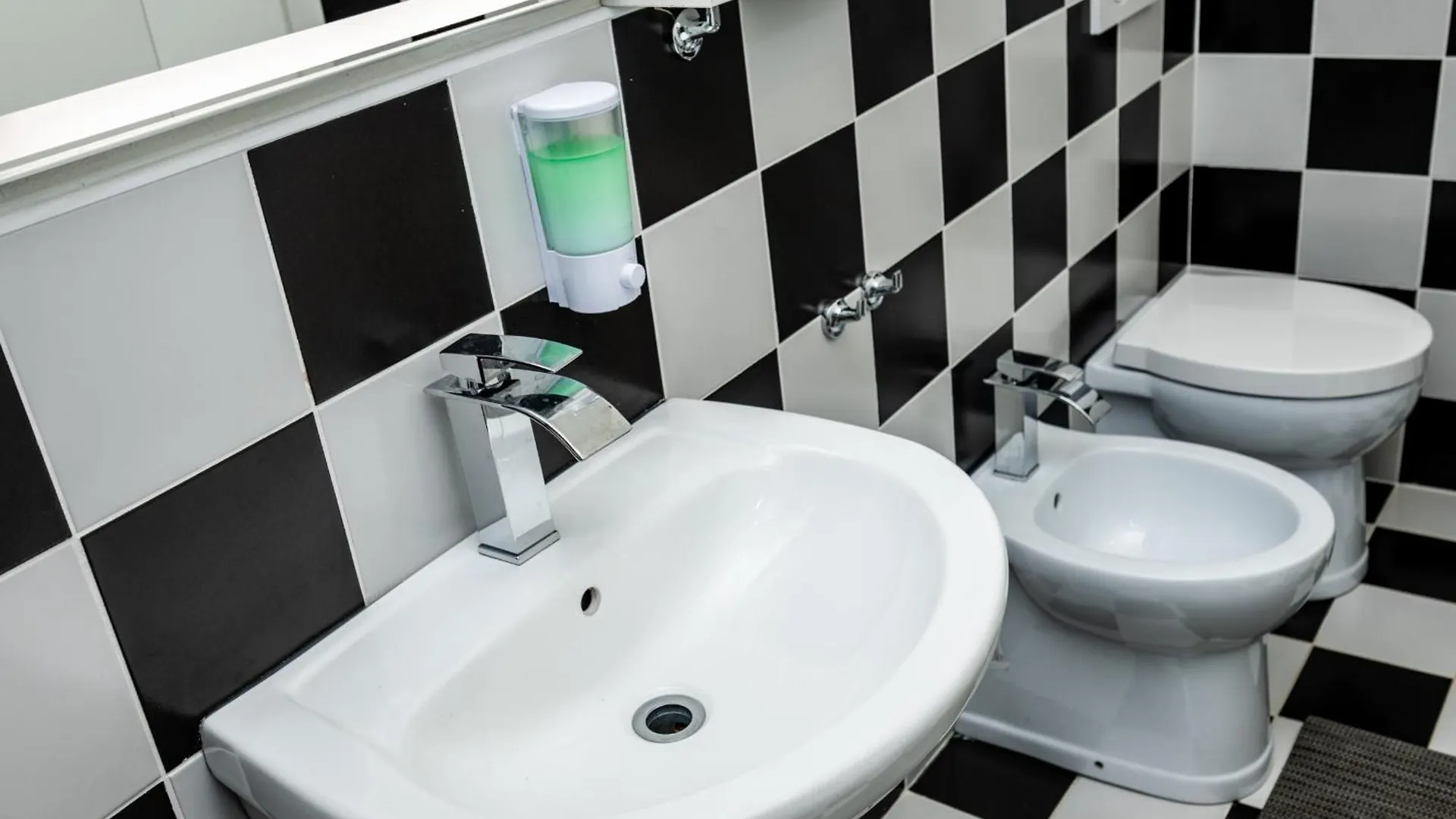 Camera Con Bagno Privato 01 Milan 0*,  Italy